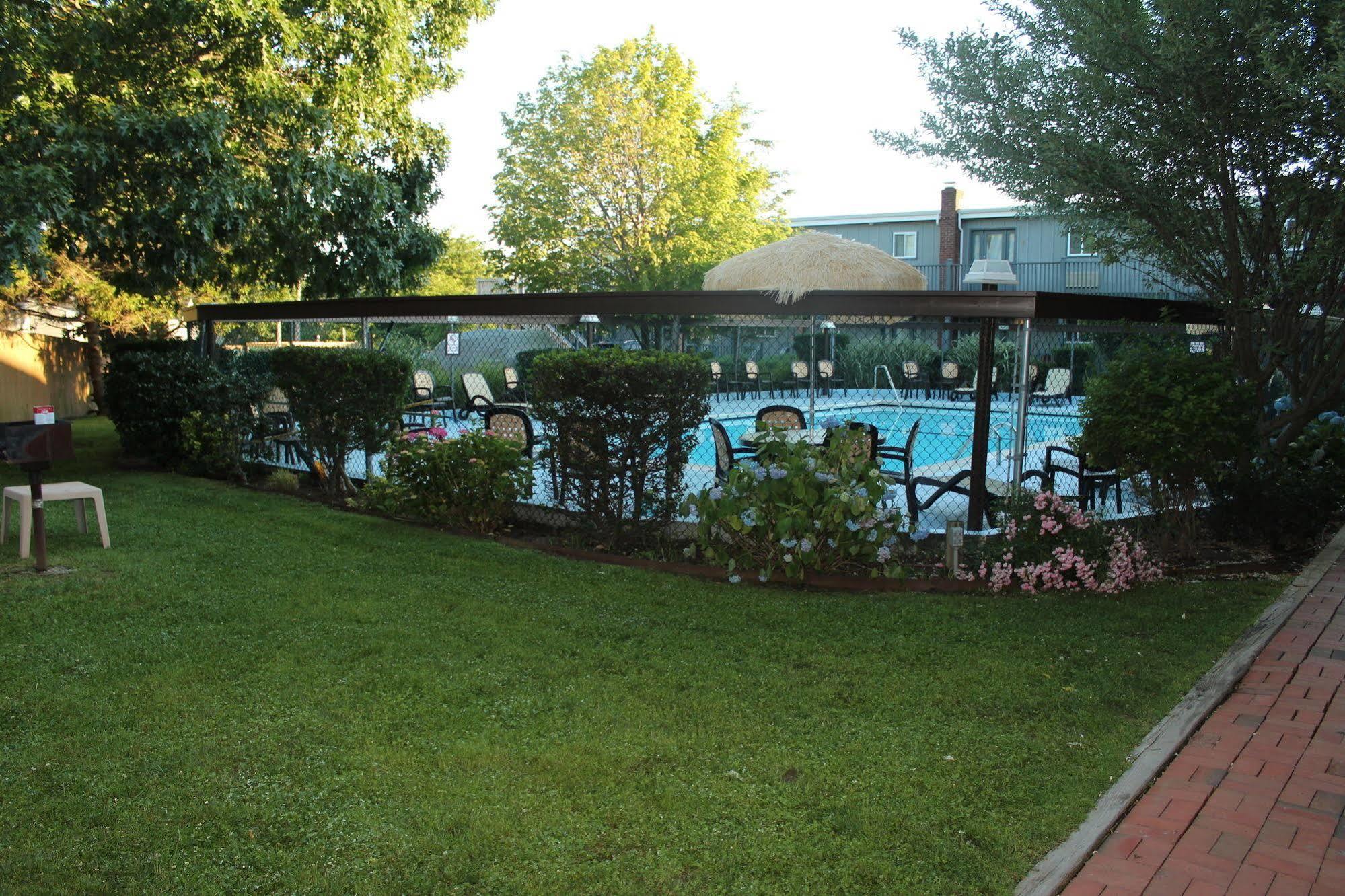 Kenny'S Tipperary Inn Монтоук Екстериор снимка